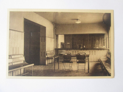 Carte postala necirculată Paris-Spitalul militar Foch,sala de așteptare anii 20 foto