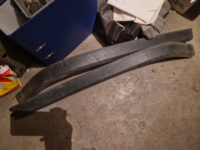 Spoiler inferior st&acirc;nga+dreapta bară față Opel Corsa C