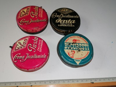 LOT 4 CUTII VECHI TABLA GUBAN CREMA GHETE / RECLAMA foto