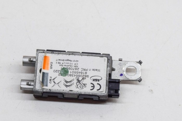 Amplificator de antena PEUGEOT 2008 II 2021 OEM: 9820664380 21440352