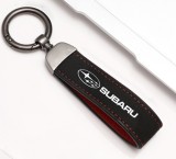 Breloc auto clasic piele si metal nou SUBARU