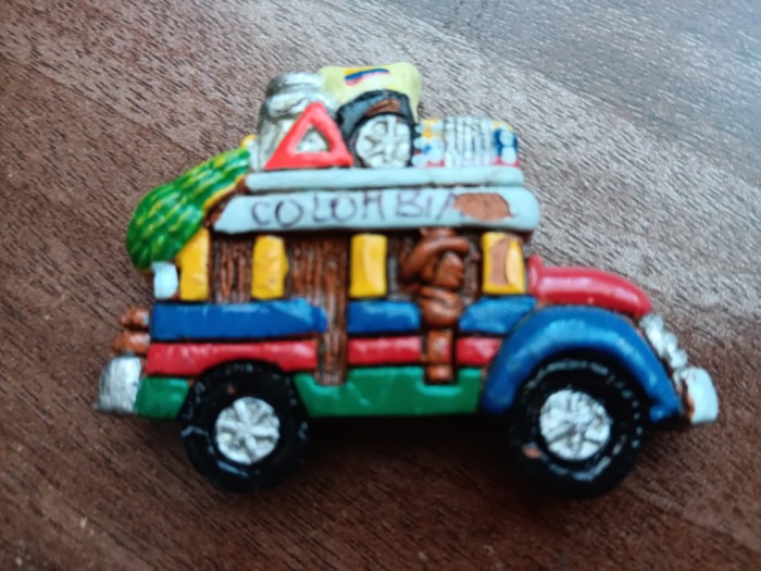 D4 - Magnet frigider - tematica turism - Columbia 1