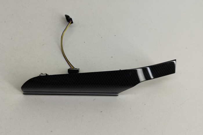 nerasta SKODA SUPERB III 3V3 2018 OEM: 3V2858415A 27889330