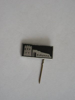 QW9 L 98 - insigna - tematica orase - Kaunas - Fosta URSS foto
