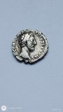 Roma AR Denarius - COMMODUS 184 AD