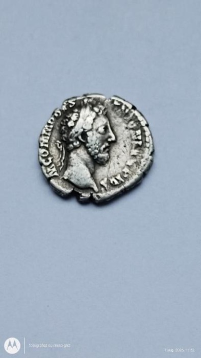 Roma AR Denarius - COMMODUS 184 AD