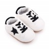 Adidasi albi cu stea neagra (Marime Disponibila: 6-9 luni (Marimea 19, Superbaby