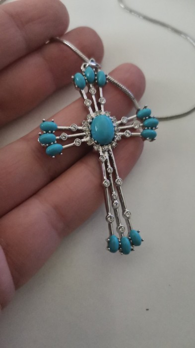 OFERTA-Colier cruce -lantisor+pandantiv cruciulita bleu -inox placat cu aur 18k