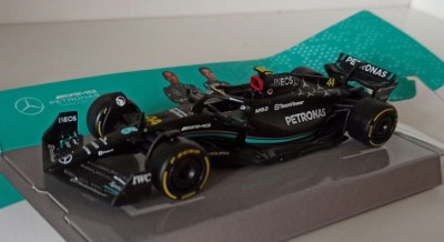 Macheta Mercedes AMG W14 Hamilton Formula 1 2023 - Bburago 1/43 F1 foto