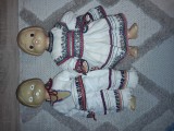 PAPUSI VECHI IN COSTUM POPULAR- PAPUSI VECHI DIN PLASTIC- LOT 2 BUCATI