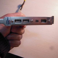 Conexiune spate desktop 2xUSB 2.0 si 1 x firewire 4, 1 x firewire 6, la placa