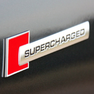 Emblema auto model &amp;quot;SUPERCHARGED&amp;quot;, reliefata 3D, dimensiune 10 x 1 cm foto
