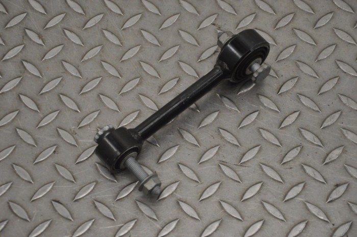 Bieleta stabilizatoare st&acirc;nga față AUDI Q8 4MN 2020 OEM: 4M0411317K 20969803