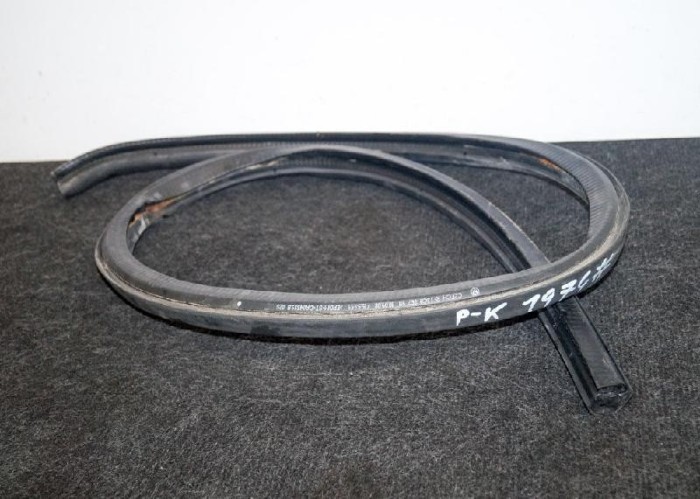 Garnitura ușă st&acirc;nga față VW PASSAT CC 357 2008 OEM: 3C8867911 | 2648180