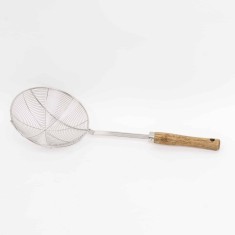 Paleta strecuratoare inox cu maner lemn, diametru sita 16 cm, lungime 41 cm
