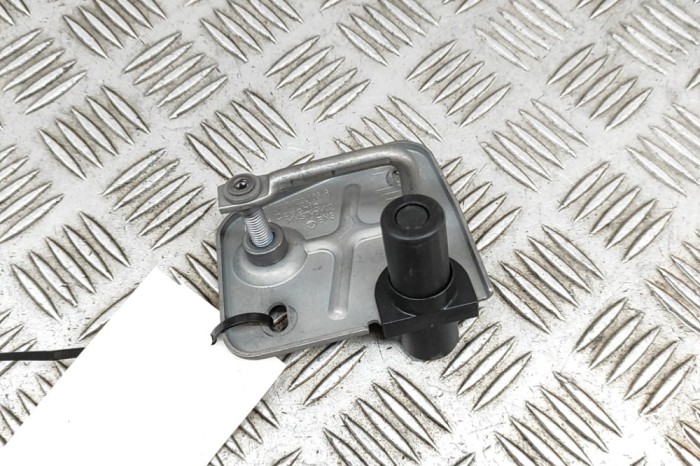 Zăvor de siguranță capota SKODA OCTAVIA IV Combi NX5 2024 OEM: 5E3823186A 28331342