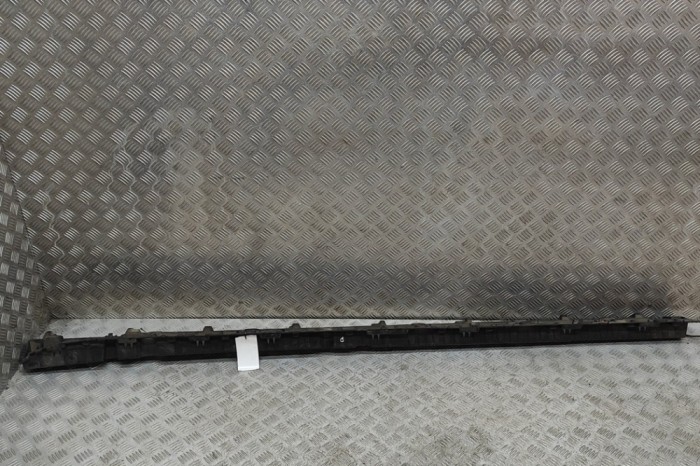 Suport prag lateral dreapta față BMW X7 G07 2020 OEM: 7425470 31295551