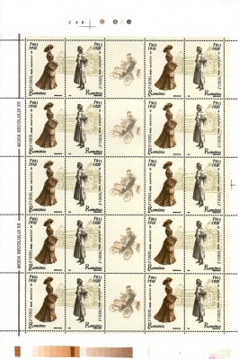 Romania 2003, LP 1623b -&amp;quot;Moda Sec . XX &amp;quot; , 2 coli de 10 serii+5 viniete, 4 poze, MNH foto