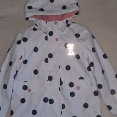 Jacheta de ploaie fata cu gluga H&M Disney alba cu buline 3/4 ani noua