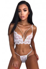 R704-2 Set alcatuit din sutien bralette si chilot din dantela foto