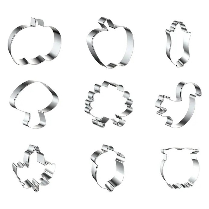 Set 9 forme pentru prajituri sub forma de animale si fructe, otel inoxidabil, argintiu