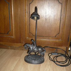 Lampa de Birou cu Cal de curse si Jokeu -Art-Deco Anglia ,fisuri la picioare cal