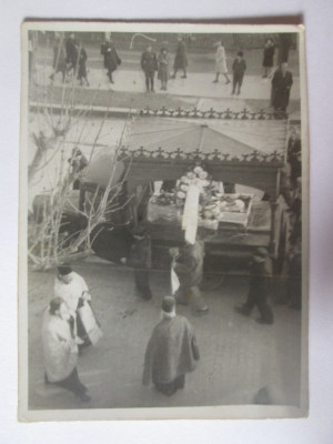 Rara! Fotografie originala 87 x 62 mm autovehicul mortuar din anii 30 foto