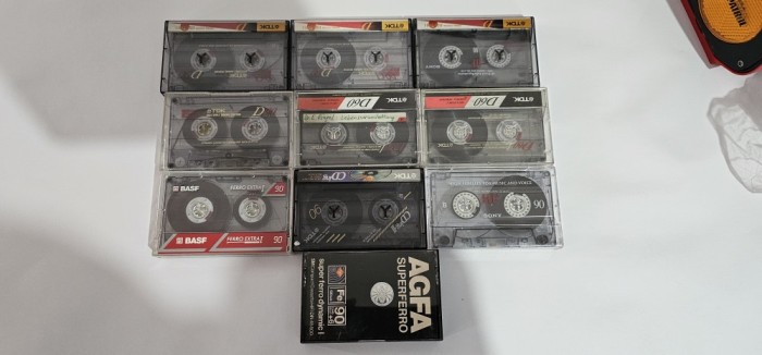 CASETA AUDIO LOT 6 BUCATI TDK, LOT 2 BUCATI SONY , 1 BUCATA AGFA , 1 BUCATA BASF , TOTAL 10 CASETE AUDIO .
