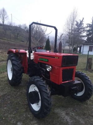 Tractor UNIVERSAL 445 DTC foto