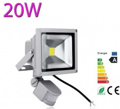 Proiector LED 20W cu senzor de miscare foto