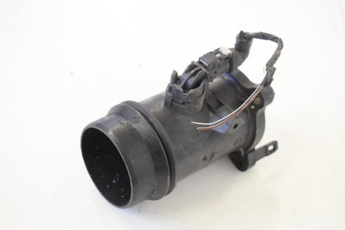 Furtun intercooler dreapta BMW 1 Coupe E82 2008 OEM: 8519492 10583280