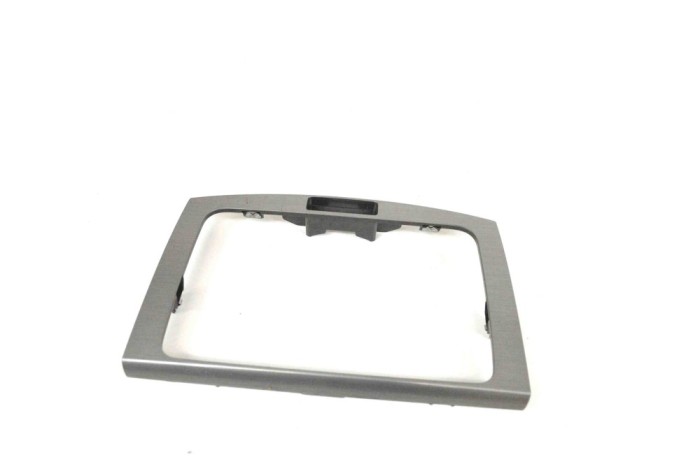 Ornament capac ecran navigație VW PASSAT Variant B7 365 2011 OEM: 3AA858069 13776239