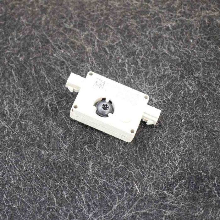 Amplificator de antena BMW 3 E90 2009 OEM: 6990090