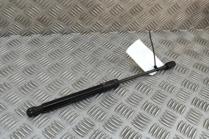 Amortizor capota st&acirc;nga față SKODA SUPERB III Estate 3V5 2021 OEM: 3V0823359A | 31890236