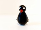 Pinguin hopa-mitica jucarie veche, figurina plastic, 6cm,