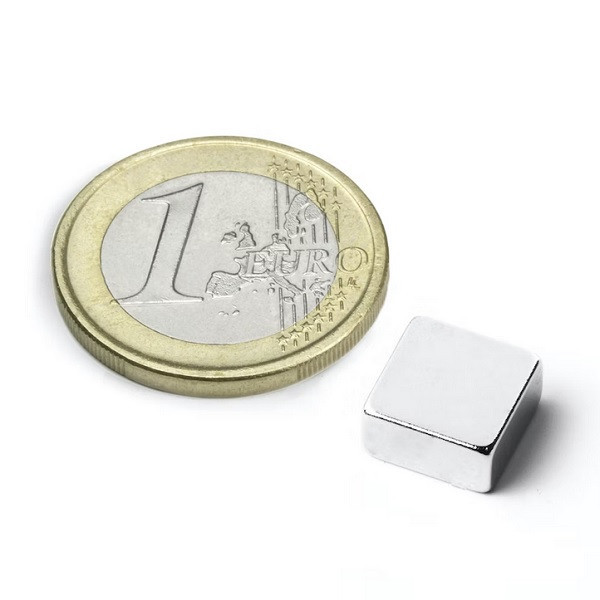 Magnet neodim bloc, 10x10x3 mm, putere 1,7 kg, N42