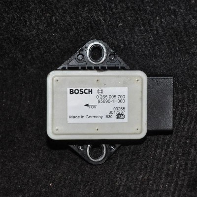 Senzor de accelerație HYUNDAI i30 FD 2010 OEM: 026500570095690-1H00 2115003 foto