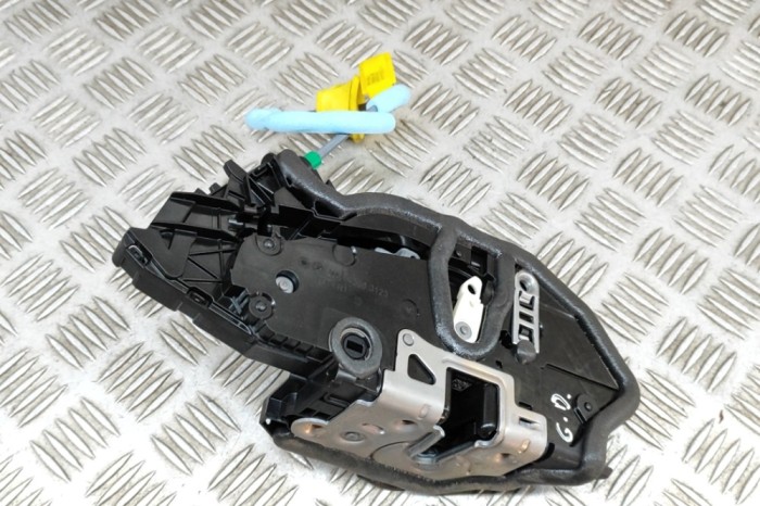 &Icirc;ncuietoare ușă dreapta spate BMW i4 G26 2023 OEM: 7445054 23808208