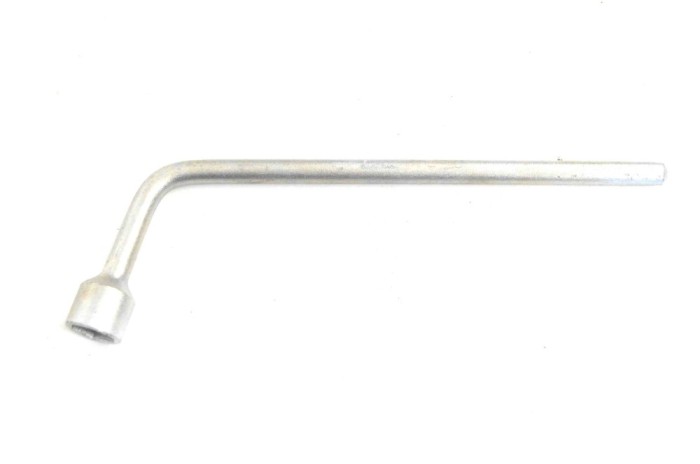 Cheie de piulițe roata LEXUS RX _L2_ 2020 13618344