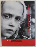 MOMENTS , MEETINGS , EMOTIONS - 25 YEARS KINDERFILMFEST BERLIN , EDITIE BILINGVA GERMANA - ENGLEZA , 2002