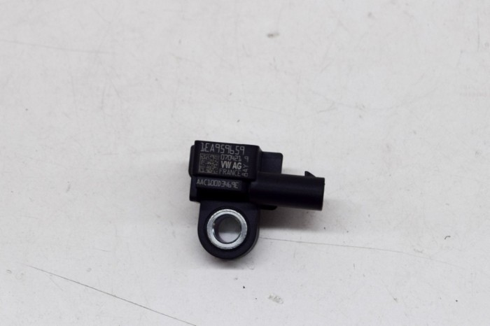 VW ID.3 E11 2021 OEM: 1EA959659 SKU: 13912716