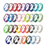 Cumpara ieftin Bratara de schimb din silicon pentru smartband Xiaomi Mi Band 7, diferite colorituri, confortabila si rezistenta