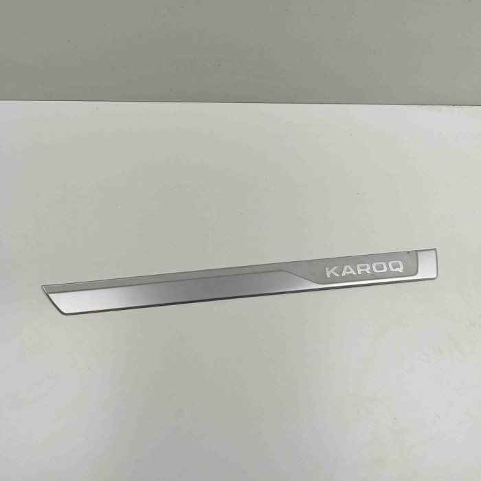 Ornament prag st&acirc;nga față SKODA KAROQ NU7 2023 OEM: 57A853813B