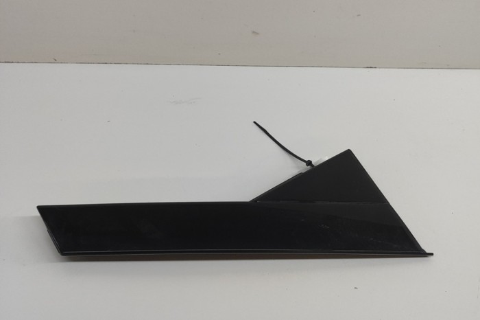 Ornament vertical ușă dreapta spate AUDI Q3 F3 2018 OEM: 83A839904A 30371511