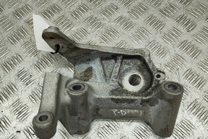 Suport motor dreapta VOLVO XC90 II 2020 OEM: 31670033 29828876
