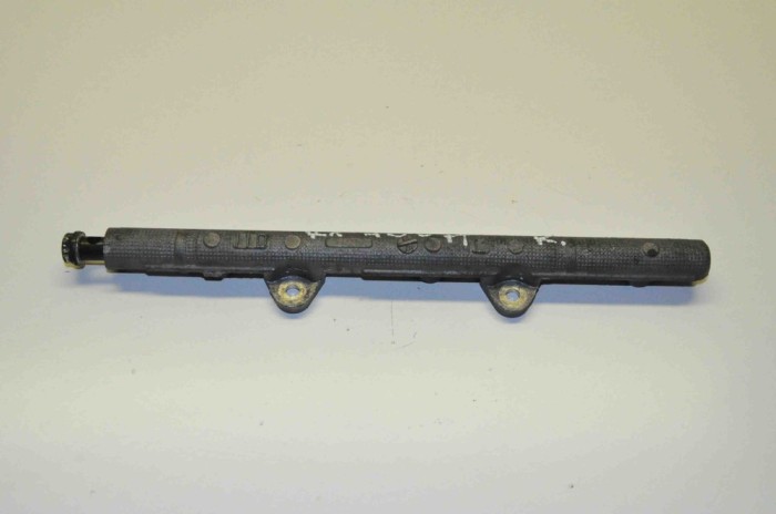 Rampa de combustibil st&acirc;nga LEXUS RX _U3_ 2007