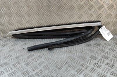 Bandou superior ușă dreapta spate VW T-ROC A11 2023 OEM: 2GA839432 30430948 foto