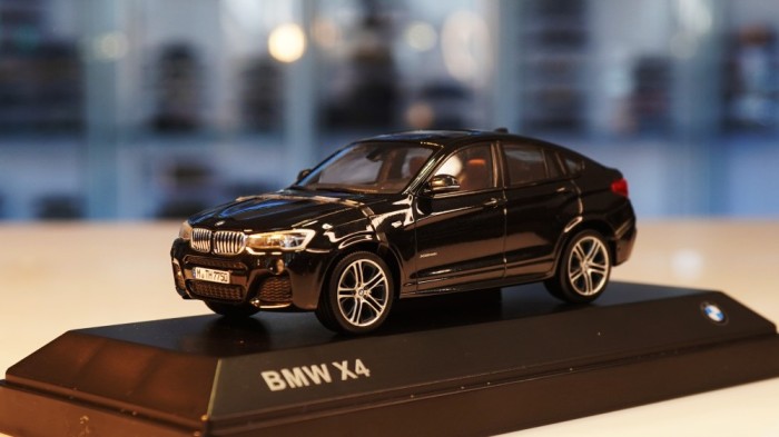 2014 BMW X4 - Herpa 1/43