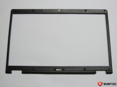 Rama capac LCD MSI VR630 E2P-674B411-H76 foto