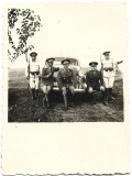 M1397N Ofițeri din Regimentul 4 Roșiori Regina Maria și soldați cu baioneta la armă, anii 1930